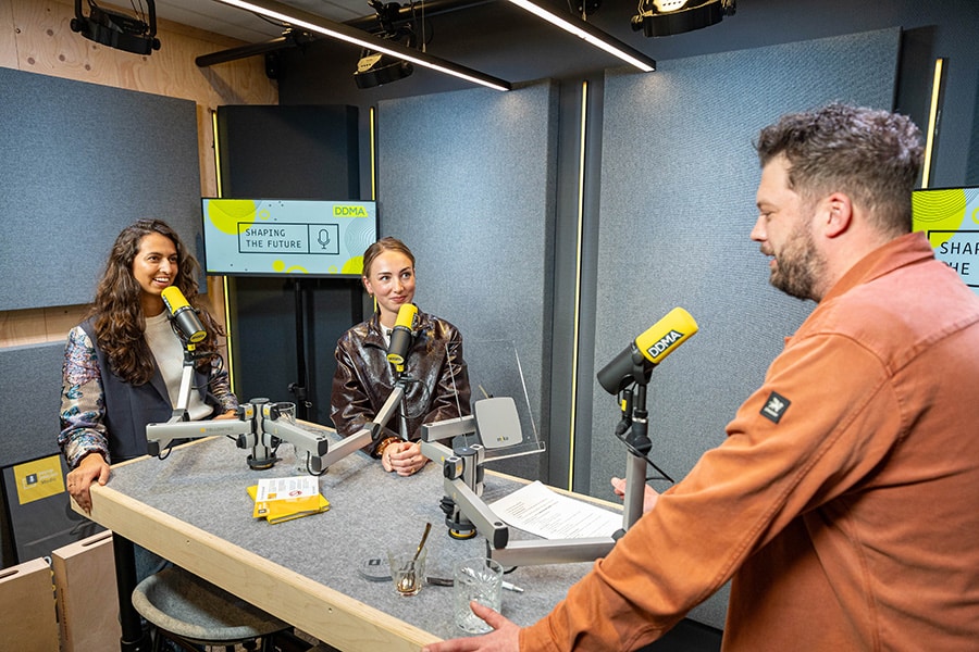 Podcast Shaping the future: AI-content: handig, maar van wie is het?